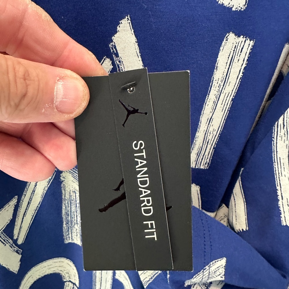 Jordan Navy T-Shirt with Red Logo Allover Print - Picture 6 of 7